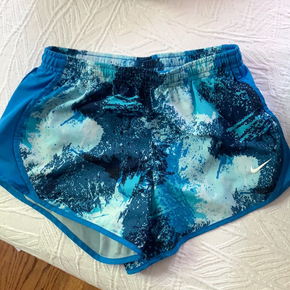 Girls nike shorts